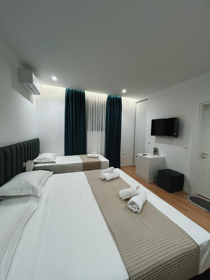 Clinton Tirana Inn المظهر الخارجي الصورة