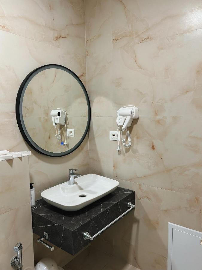 Clinton Tirana Inn المظهر الخارجي الصورة